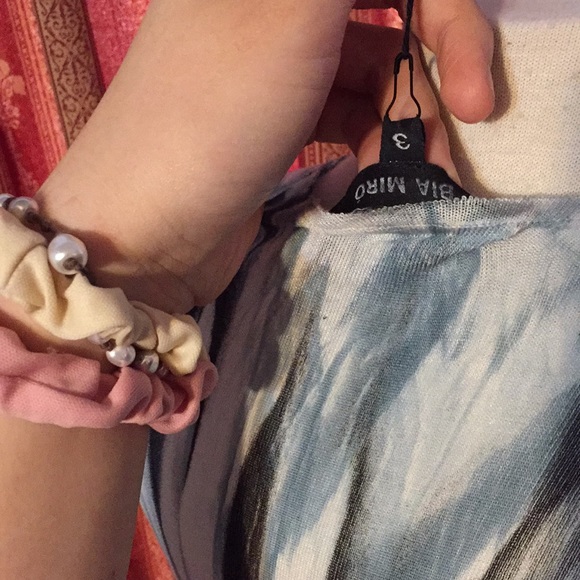 White Black and Blue BIA MIRÓ From Secret garden - Picture 5 of 5